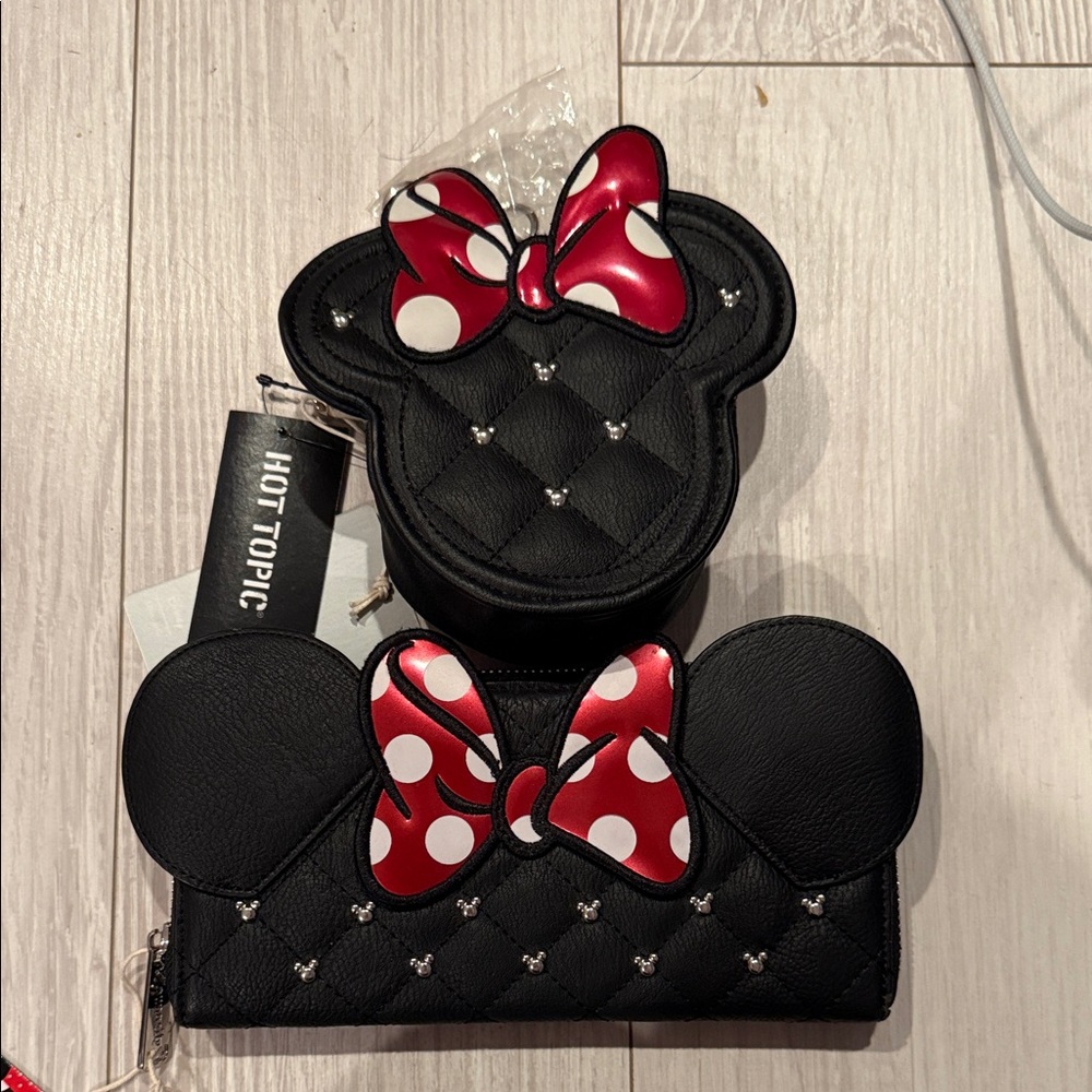 Loungefly Black and Red Minnie Mouse Bag Set purse and wallet Loungefly